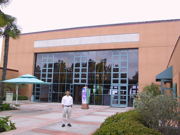 Front of the Birch Aquarium at Scripps